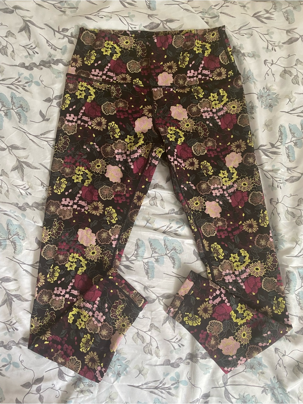 Lululemon Wunder Under Hi-Rise Tight 28" leggings